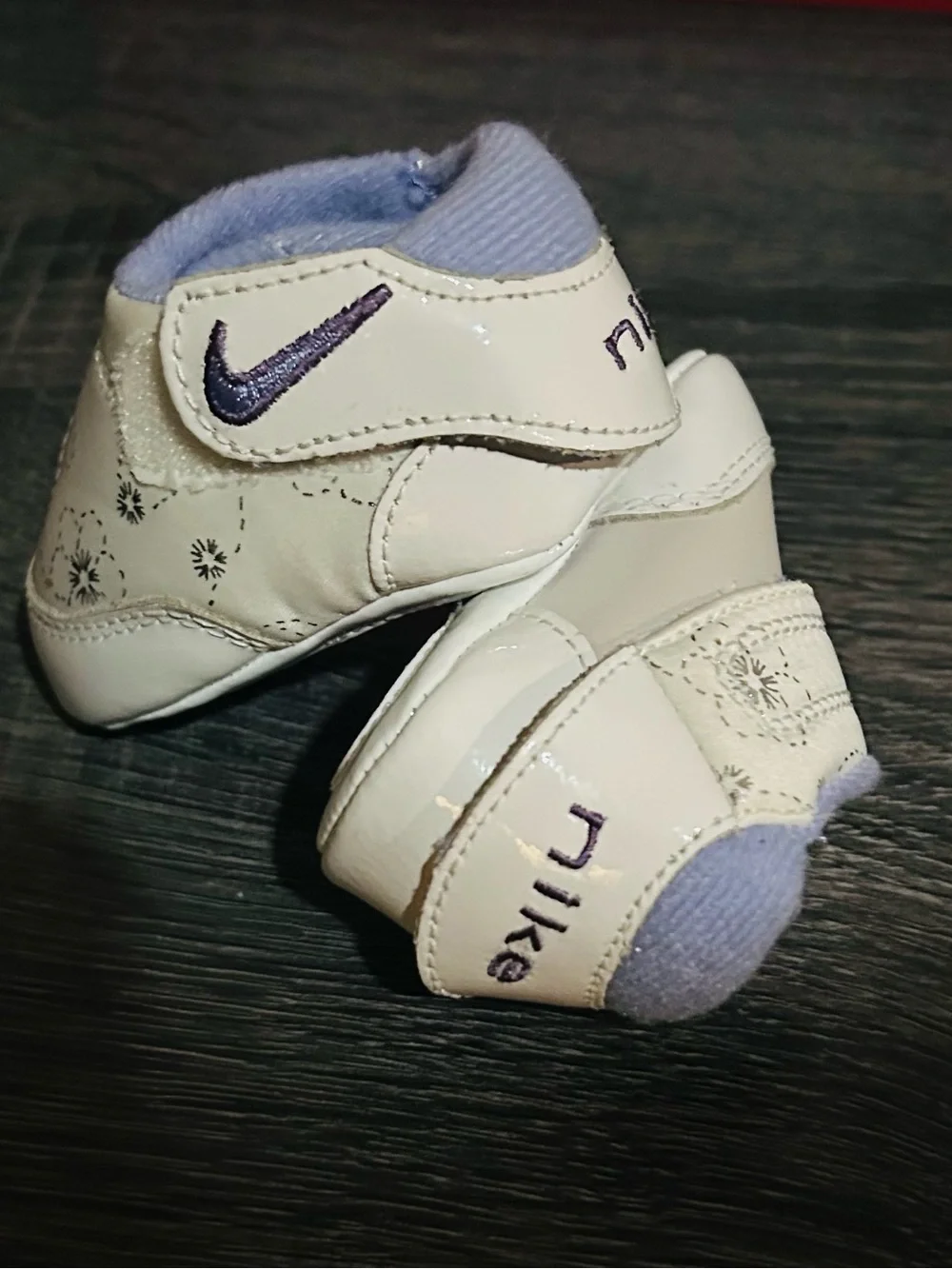 Nike Cream Baby Shoes with Lavender Lining